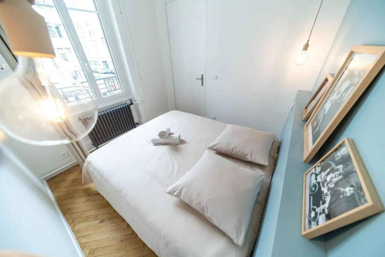 Residence Meublee-Part Dieu-Sans Soucis Lyon 0*,  Francia